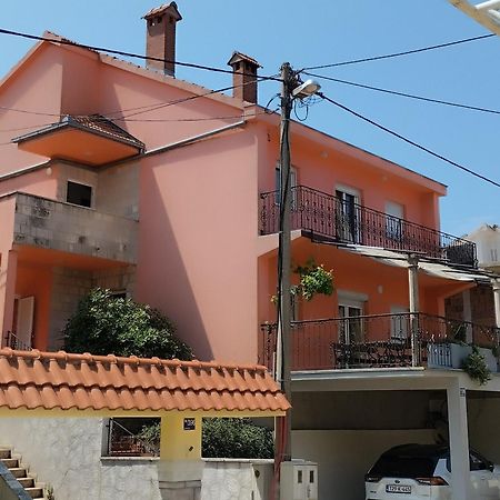 Miran Apartman Ivanica Kültér fotó