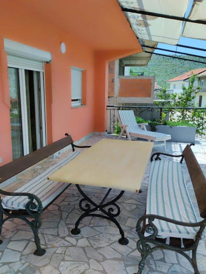 Miran Apartman Ivanica Kültér fotó
